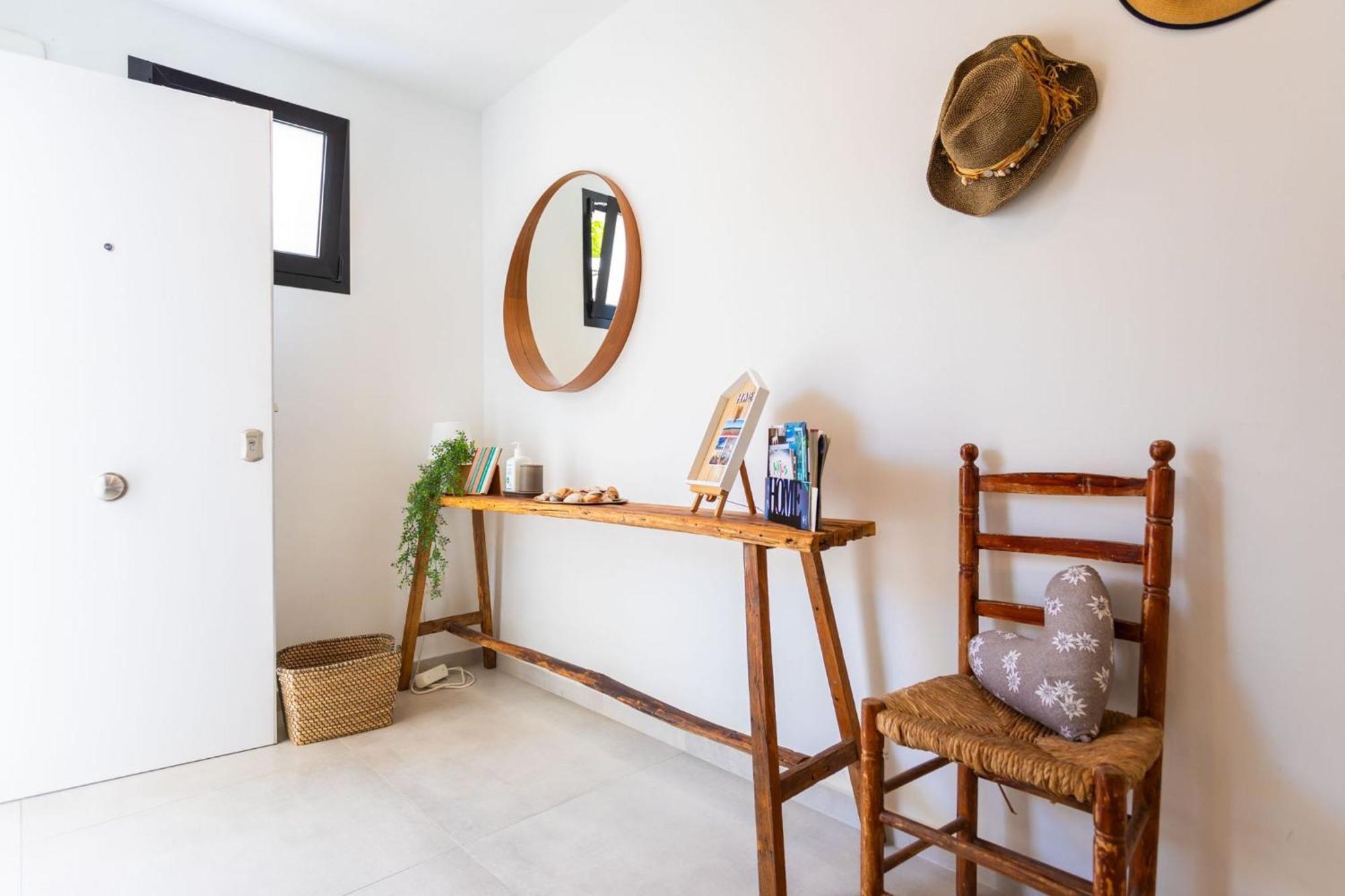 La Cala - Beachfront Few Steps Away From Sandy *