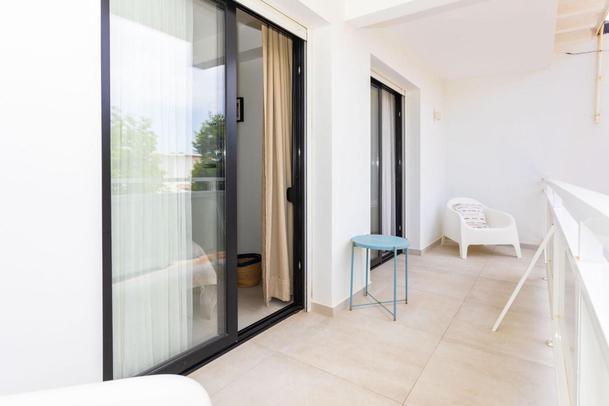 La Cala - Beachfront Few Steps Away From Sandy *