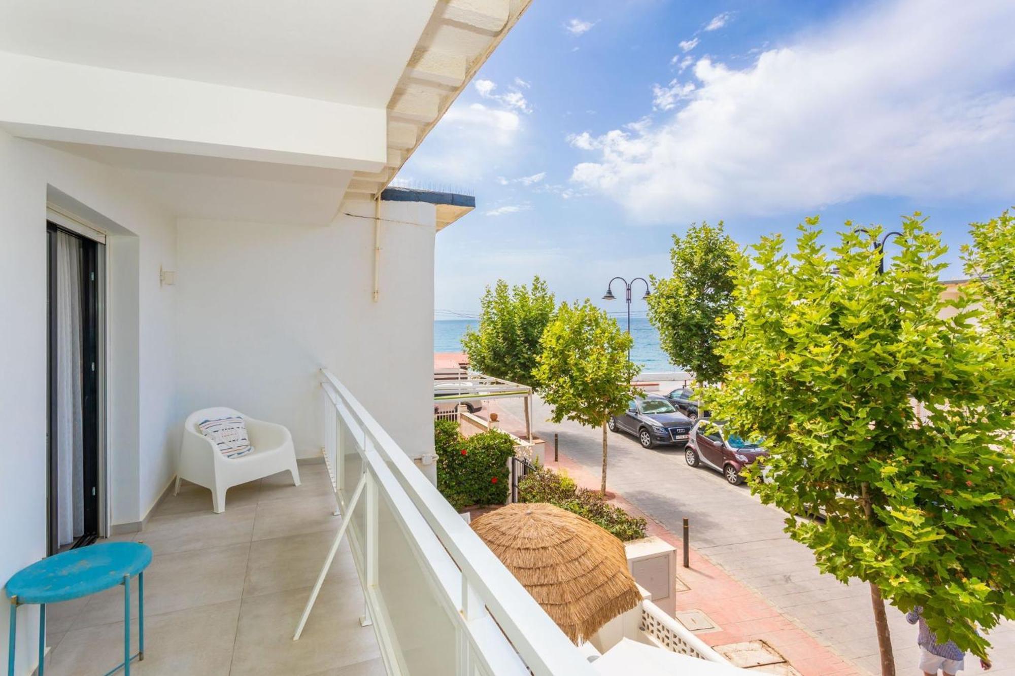 Holiday home La Cala - Beachfront Few Steps Away From Sandy